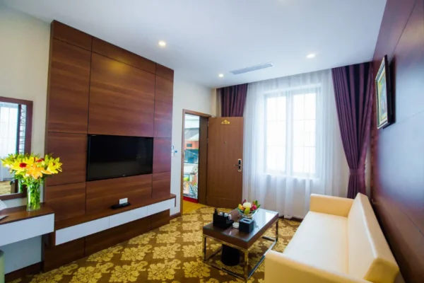 6 Anh phong khach phong SUITE 11zon