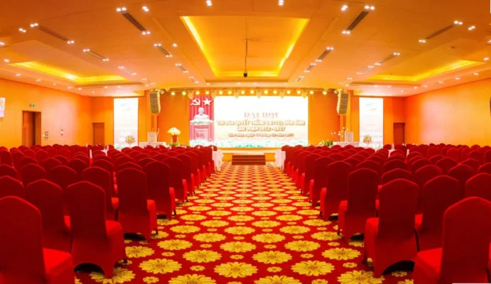 PHONG VIP 12 TANG 2 1381x800 11zon